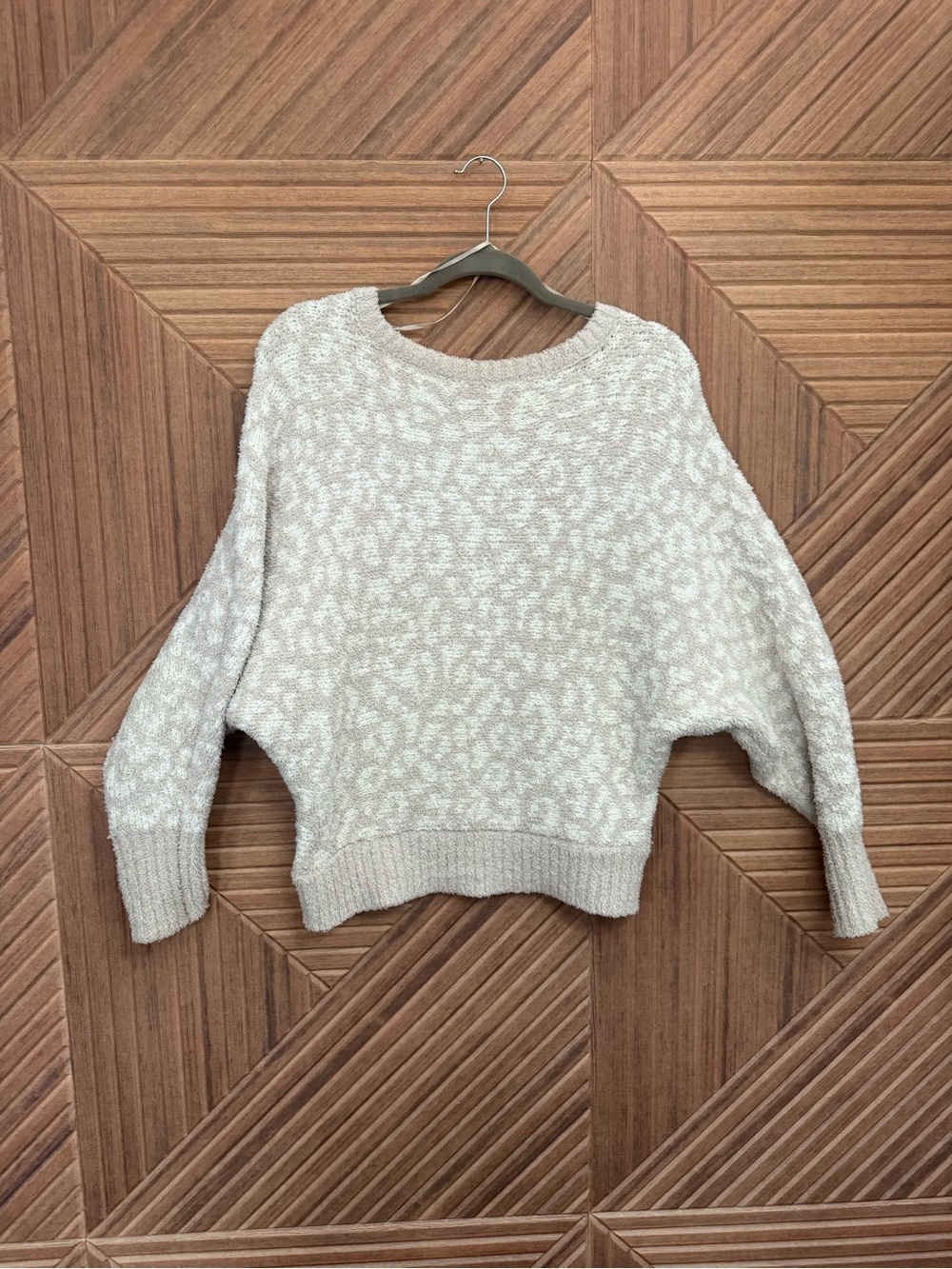 Jessica Simpson Cream Crewneck Sweater
